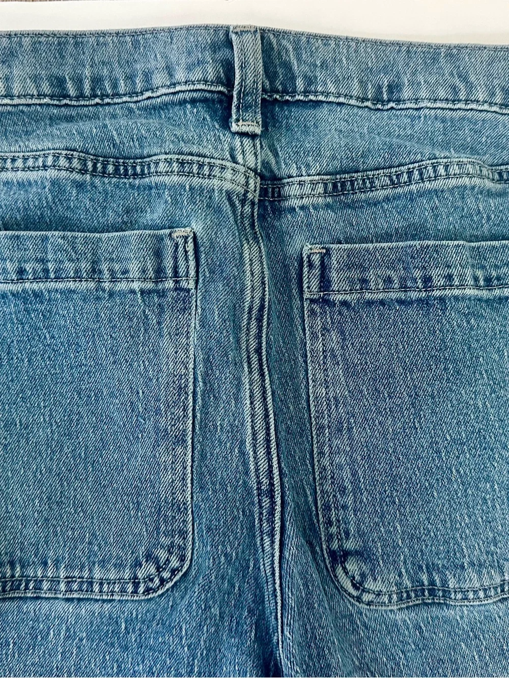 Hollister Men’s Baggy Jeans Med. Blue Wash 28 Waist Wide Leg Comfortable GUC